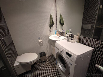 EXKLUZÍVNE  Luxusný 2-izbový apartmán s výhľadom na more v - 15