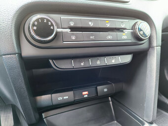 Kia Ceed T-GDi Silver 2021 1.majiteľ (Možný odpočet DPH) - 15