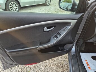 Hyundai i30 cw - 15