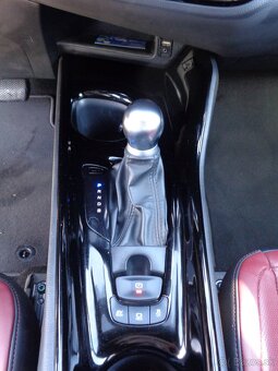 Toyota C-HR 1.8 Hybrid 90kW E-CVT Selection - 15
