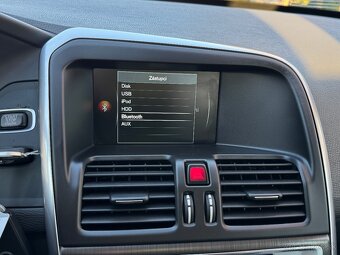 Volvo XC60 2.0 D4 Summum 140kw Automat 2016 - 15