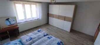 Veľký rodinný dom na predaj - 15