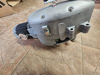 Diely jawa pionier 550 555 05 20 21 23 mustang - 15