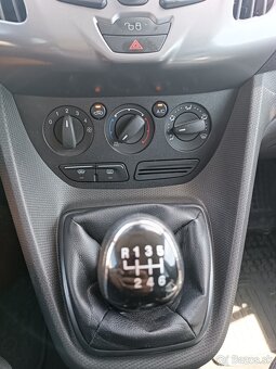 Ford Tourneo Connect 7miest 2015 - 15