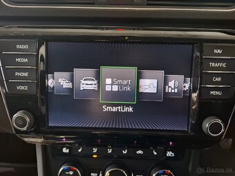 LCD displej + modul autorádia Superb 3 - 15