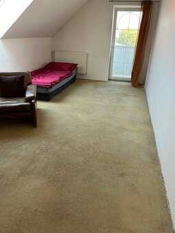 Predaj priestranný 5 izbový dom VODERADY okres Trnava - 15