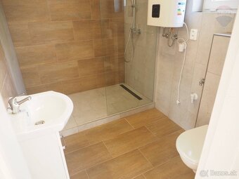 PREDAJ: Chata celoroč.obyv.3-izb.,62m2,poz. 177m2,Súkromie,Z - 15