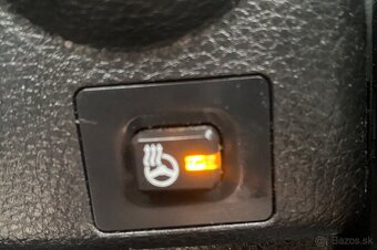 Predám Hyundai i40 SPORT CW(KOMBI) 1.7 CRDi R.V 2013 Kup SR - 15