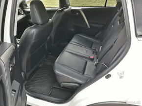 TOYOTA RAV4 2,2 D-CAT 4x4 - 15