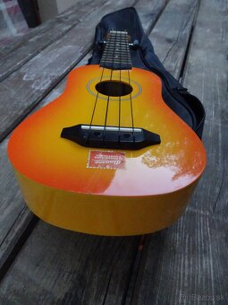 Predám krásne Ukulele Baton Rouge-ešte pôvodná 1.séria - 15
