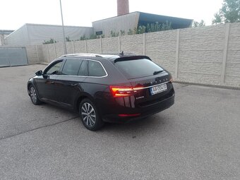 Predám Škoda Superb 3 combi obsah 1,6desel ročník 2020 DSG - 15
