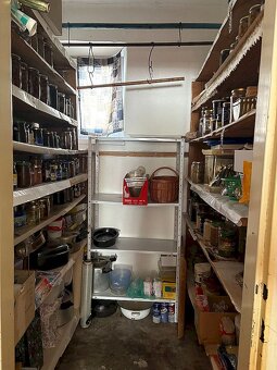 Rodinný dom s pekným pozemkom v Turčianskom Petre - 15