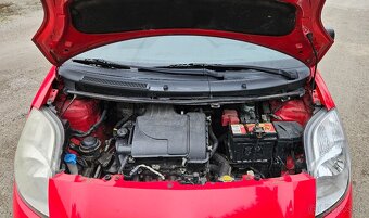 Toyota Yaris 1,0 , 51kw, 5d. hatchback, 5-st. manuál - 15