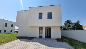ZNÍŽENÁ CENA Moderná Novostavba 4.izb. rod. domu Vlčkovce - 15