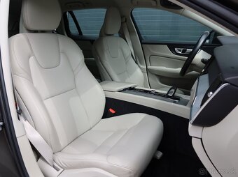 Volvo V60 Cross Country B4 4x4,kúp.v SR,1.majitel,od.DPH - 15