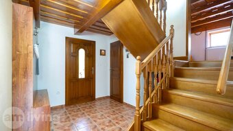 ZARIADENÝ - rodinný dom v nádhernom prostredí - Zliechov - 15