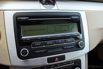 Volkswagen Passat B7 Variant 2.0 TDI DSG - 15