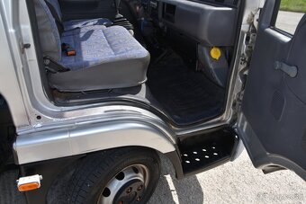 Nissan Cabstar trojstranný vyklápač s hydraulickou rukou - 15