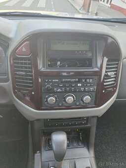 Mitsubishi Pajero 3.2 DI-D GLX 4WD,AT, 118kW, 3d. - 15