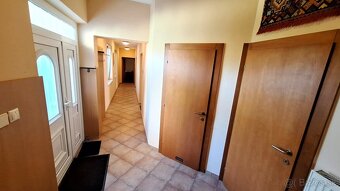 EXKLUZÍVNY PREDAJ-prerobený 4 izb.RD s vedľajším domom v KN - 15