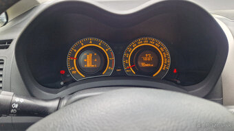 Toyota Auris 1,6 - 15