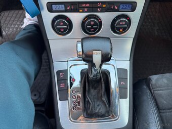 VOLKSWAGEN PASSAT VARIANT 2.0 TDI 125KW DSG HIGHLINE - 15