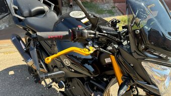Yamaha FZ8 - 15