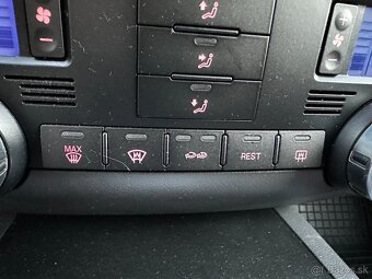 Predám Volkswagen Touareg 3,0 TDI V6 A/T - 15