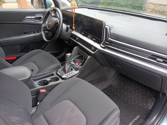 Kia Sportage CRDI mHEV-- v záruke 19 900km - 15