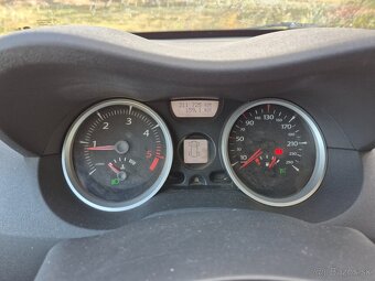 Renault megane 2 1.5 dci - 15