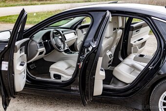Jaguar XF 20d 132kW AWD 8AT (pohon 4x4, svetlá koža, LED) - 15
