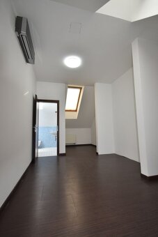 RD na pozemku 1200 m2 v obci Nová dedinka, ul. Bratislavská - 15
