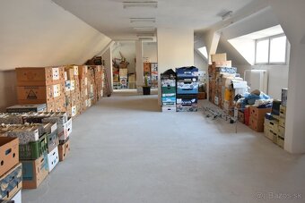 Horné Orešany: výrobno skladový areál na pozemku 29.803m2 - 15