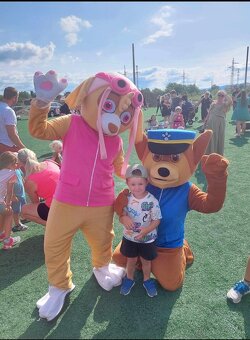 Párty s maskotmi , požičanie maskotov, skakaci hrad - 15