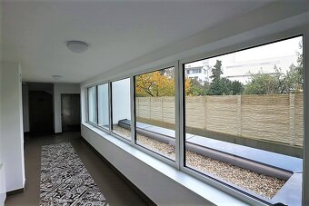 NOVINKA  I  MODERNÝ 2i.BYT S LOGGIOU a S PARKOVANÍM  / BA I. - 15