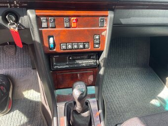 Mercedes 124 E 200 benzin rok 1994 - 15