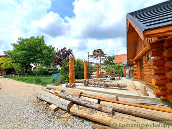 Zrubový domček v tichej časti obce Lehota vhodný na rekreá - 15