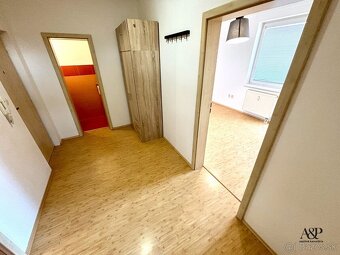 NA PRENÁJOM 2 IZB. BYT S VEĽKÝM BALKÓNOM A PARKOVNÝM MIESTOM - 15