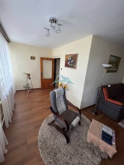 Trojpodlažný rodinný dom v kúpeľnom meste Dudinciach - 15