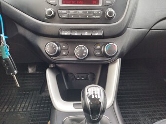 KIA CEED SW 1,4 C-VVT STRIEBORNÁ EDÍCIA - 15