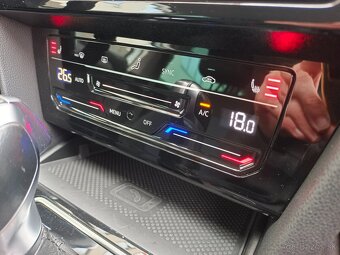 VW Passat GTE 1.4TSI eHybrid 160kW DSG - záruka Autodraft - 15