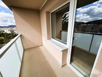 Zvolen, ul. Šoltésovej – priestranný, slnečný 2-izbový byt s - 15