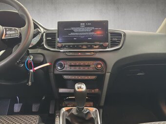 Kia XCeed 1,5 TGDI M6 Gold - 15