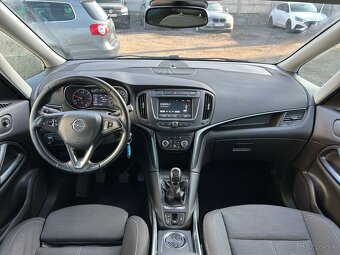 Opel Zafira Tourer - 15