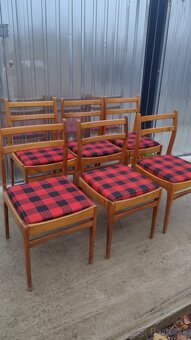 Predám veľký roztahovaci stôl a 6 x stoličky. - 15