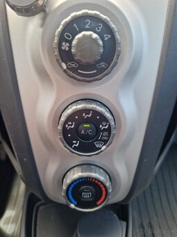 Toyota yaris 1.3 T 5D - 15