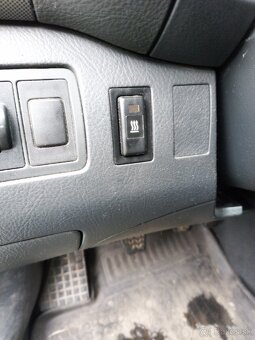 Toyota Avensis Combi - 15