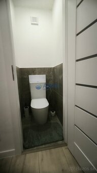 NADŠTANDARDNE NOVO ZREKONŠTRUOVANÝ 3 IZB. BYT S BALKÓNOM - O - 15