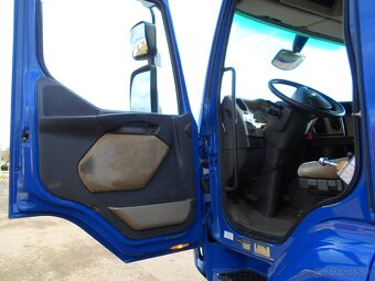 RENAULT PREMIUM - 15