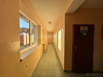 Kompletne zariadená ambulancia v zdravotnom stredisku v Trst - 15